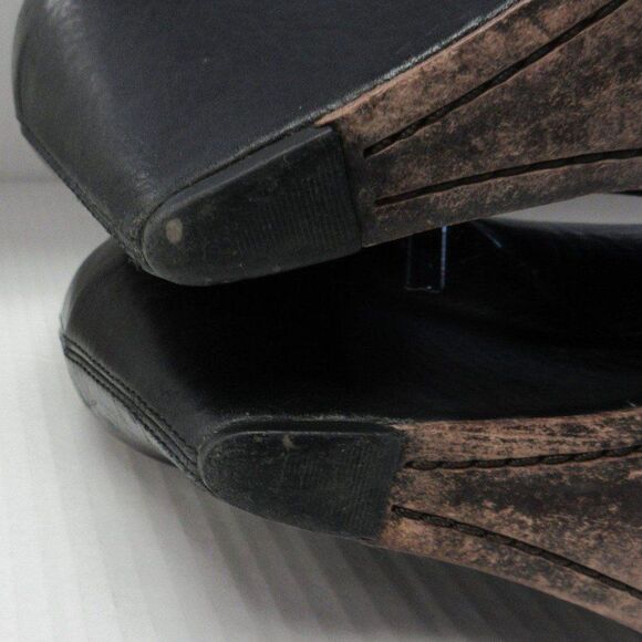 FRYE Regina Covered Wedge Boot Womens Size 6 Western Black Leather Ankle Bootie - Picture 12 of 12